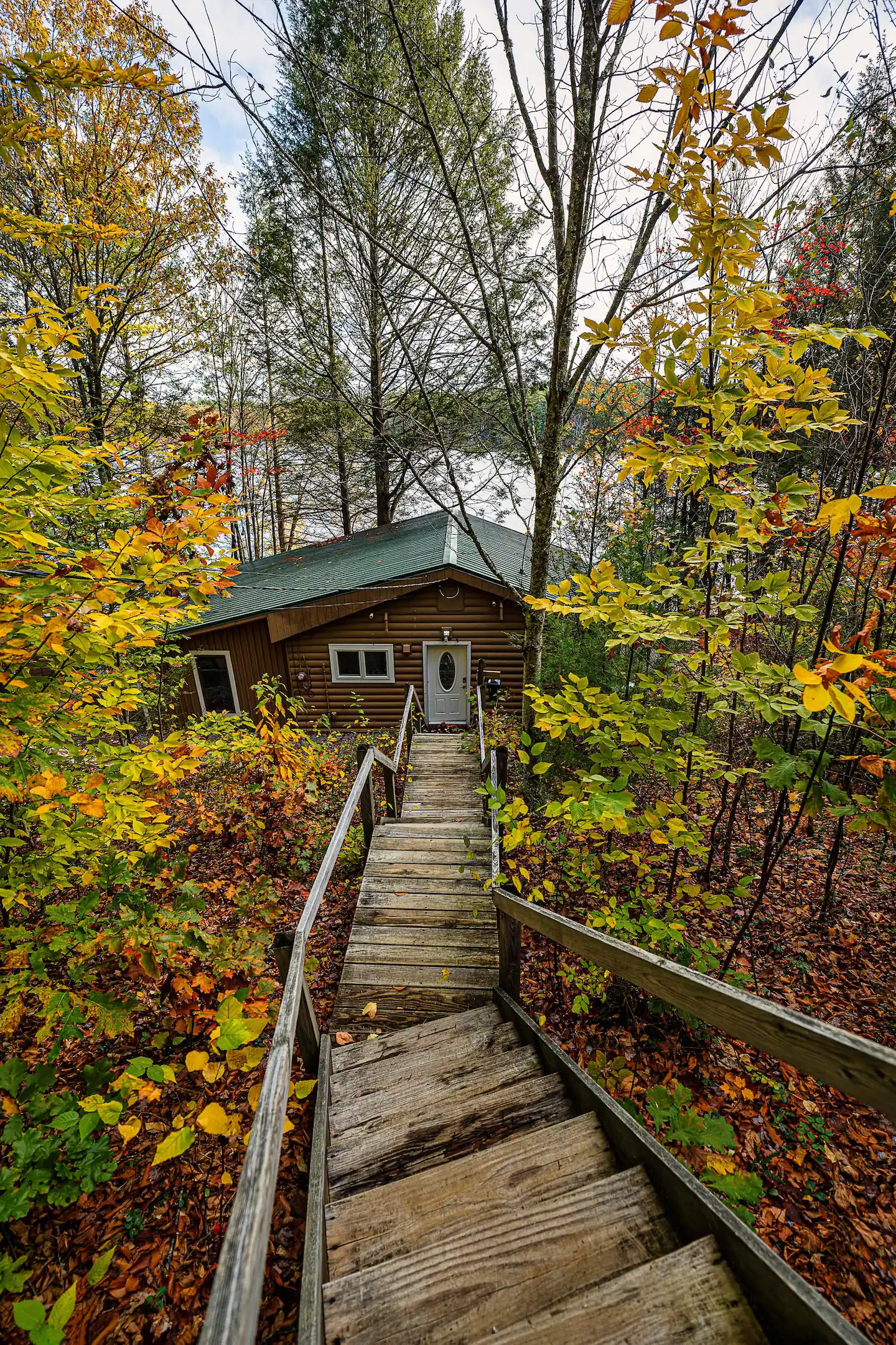 Waterfront Retreat - Image 3